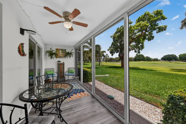 $220,000 | 3004 Portofino Isle, Unit M1, Coconut Creek, FL 33066