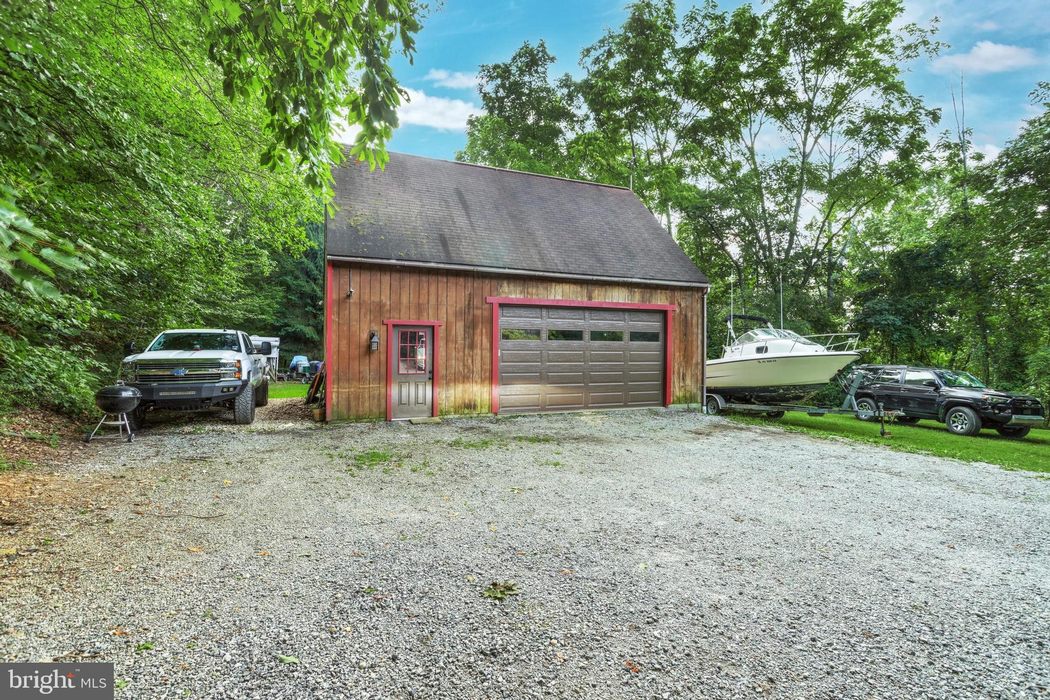 650 Hess Farm Road Dallastown, PA 17313 - Photo 9 of 44 Gallery Image 9