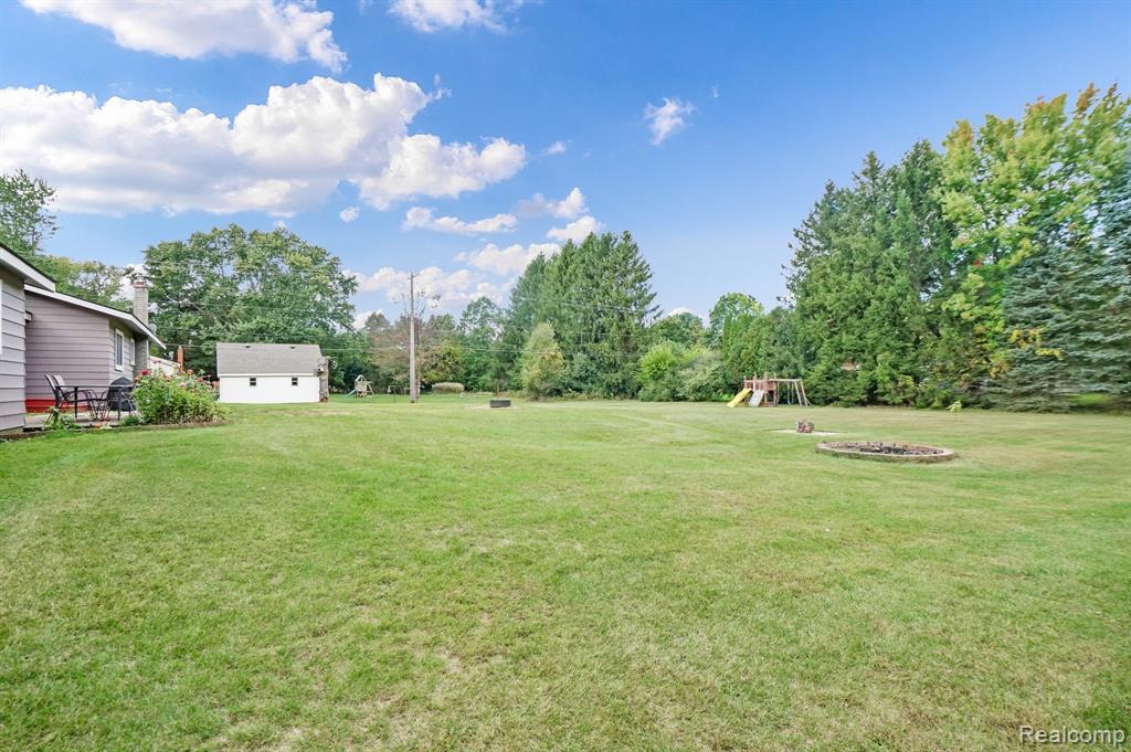 5014 Oak Hill Road Clarkston, MI 48348 - Photo 27 of 29