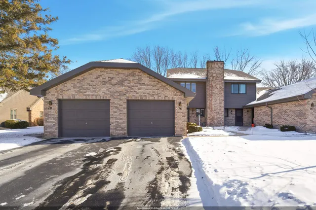 $210,000 | 76 Spencer Village Court, Appleton, WI 54914
