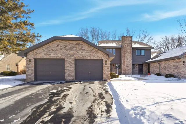 $210,000 | 76 Spencer Village Court, Appleton, WI 54914
