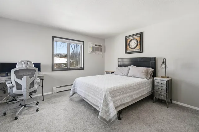 $210,000 | 76 Spencer Village Court, Appleton, WI 54914