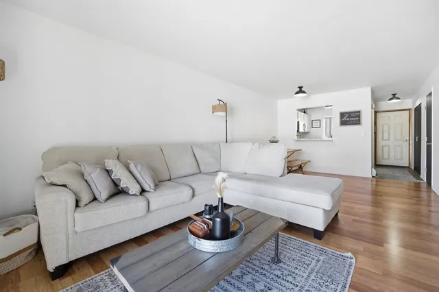 $210,000 | 76 Spencer Village Court, Appleton, WI 54914