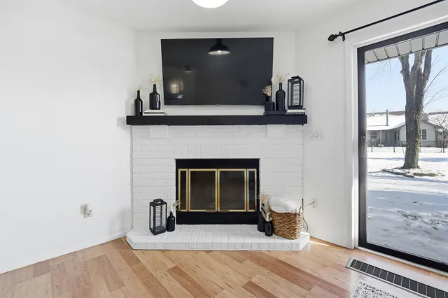 $210,000 | 76 Spencer Village Court, Appleton, WI 54914