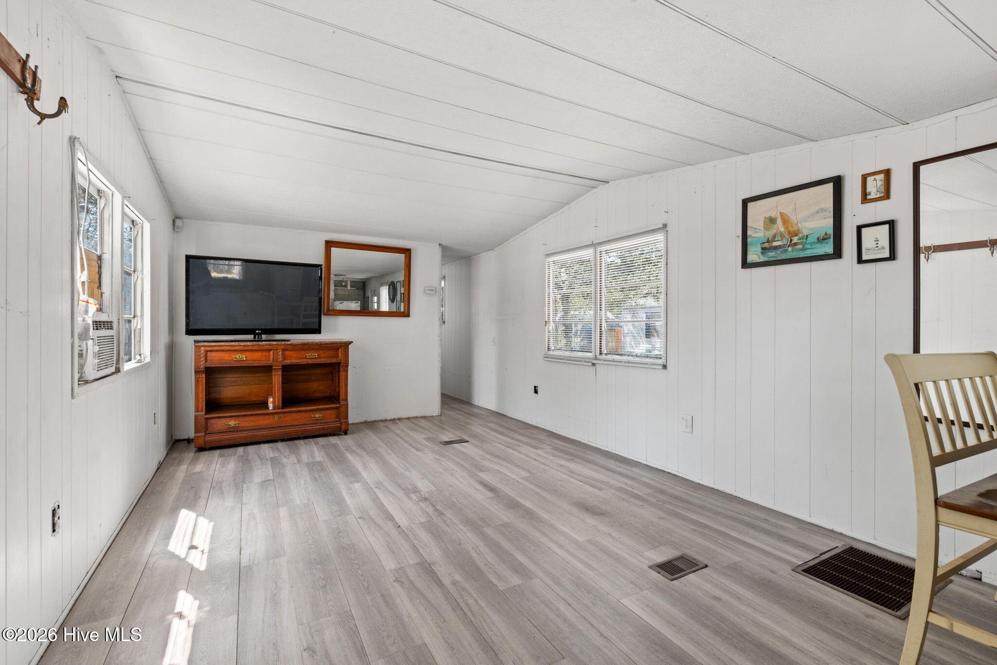2423 Pin Fish Street Southwest Supply, NC 28462 - Photo 6 of 23 8-web-or-mls-cammediallc.com (12 of 20)