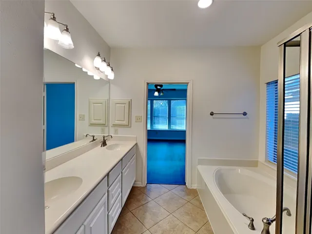 $2,625 | 1323 Laura Hills Lane, Spring, TX 77386