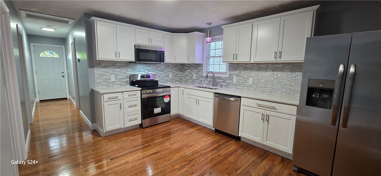 131 Ruggles Street Providence, RI 02908 - Photo 15 of 31 Gallery Image 15