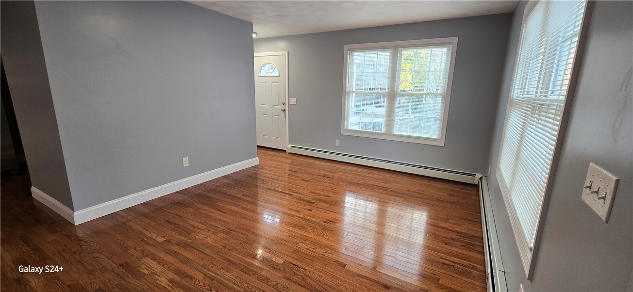 131 Ruggles Street Providence, RI 02908 - Photo 10 of 31 Gallery Image 10