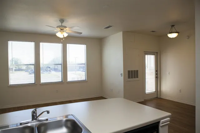 $387 | 5121 North Foster Road, San Antonio, TX 78244