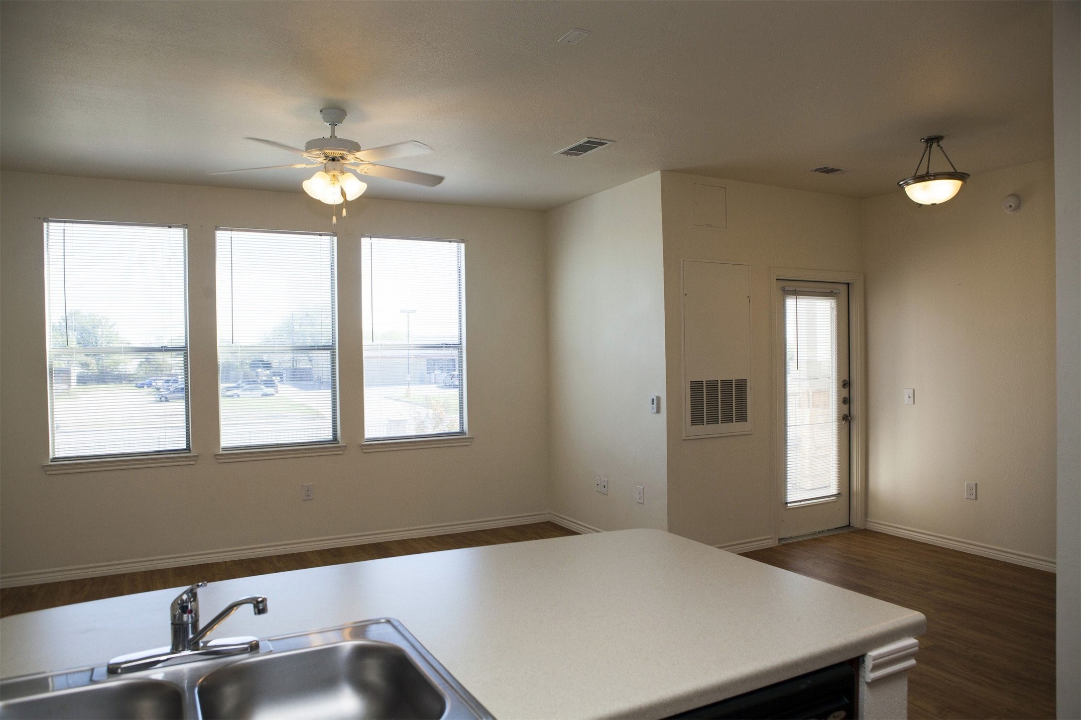 5121 North Foster Road San Antonio, TX 78244 - Photo 10 of 10