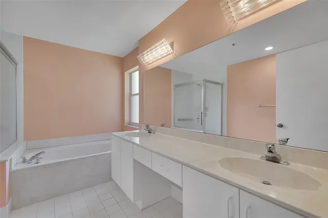 $264,900 | 5876 Regal Glen Drive, Unit 201, Boynton Beach, FL 33437