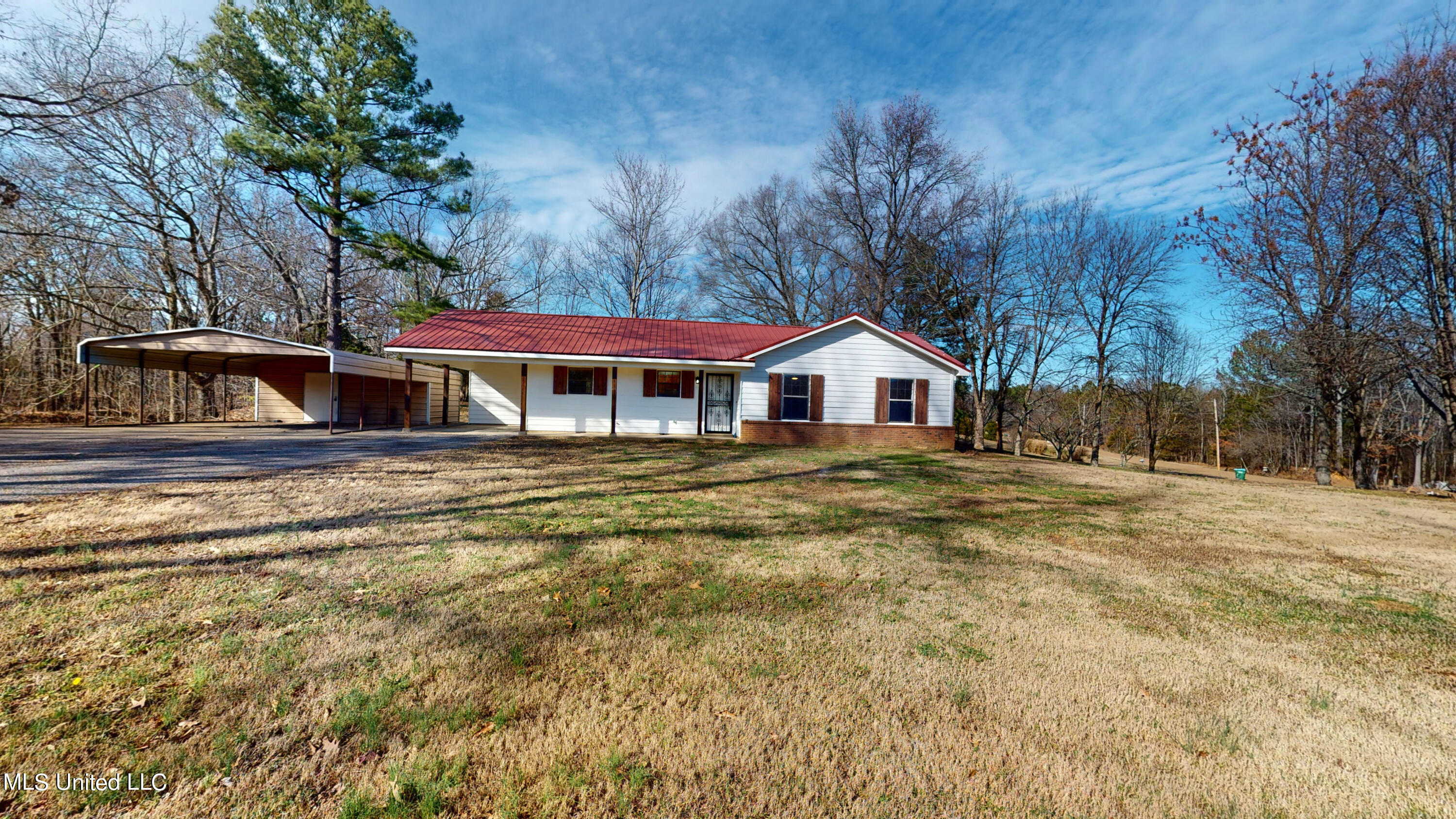 7640 Holly Springs Road Hernando, MS 38632 - Photo 3 of 24 7640-Holly-Springs-Rd-01212023_144411