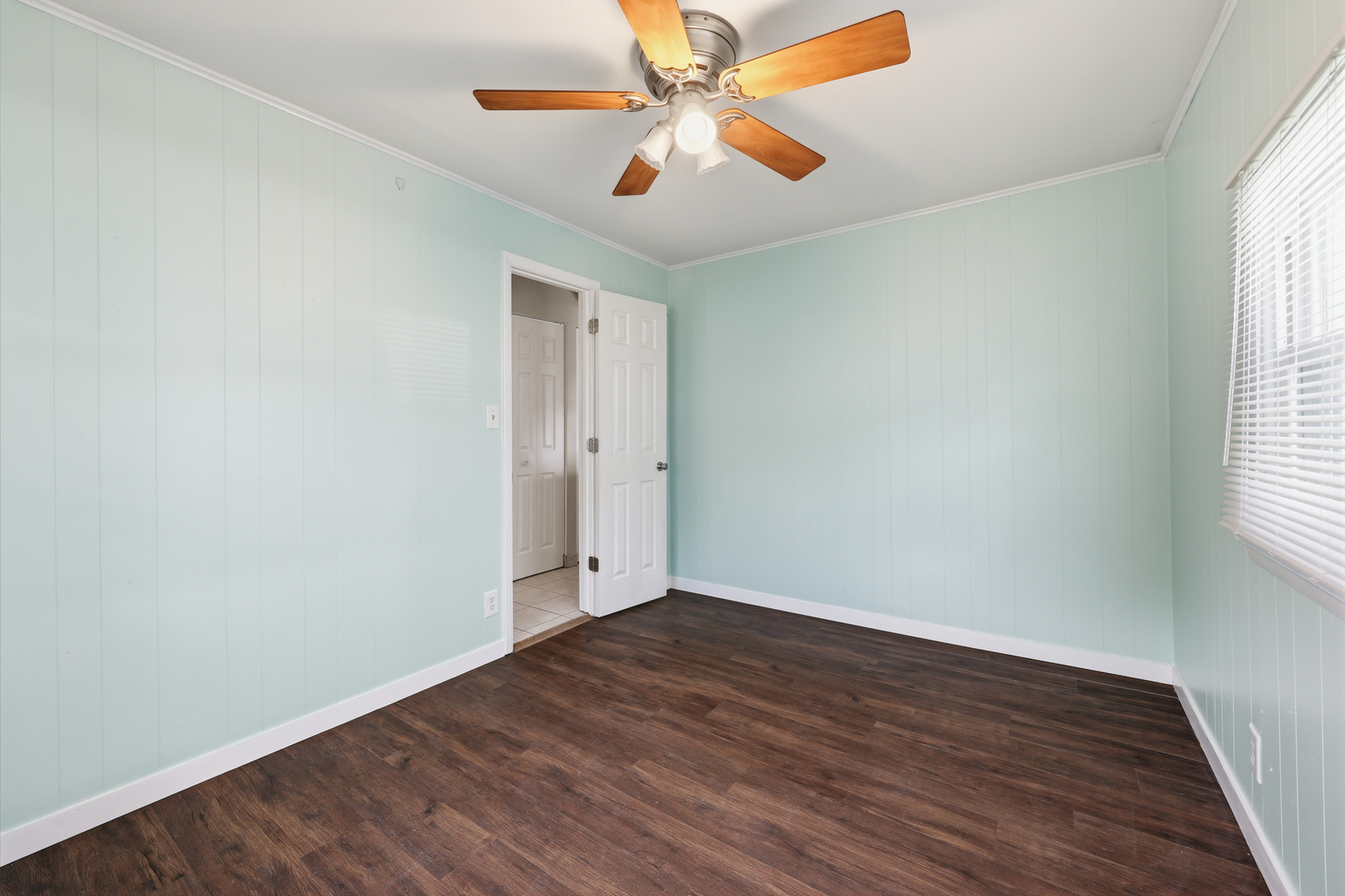 204 Eagle Point Road Fox Lake, IL 60020 - Photo 16 of 17