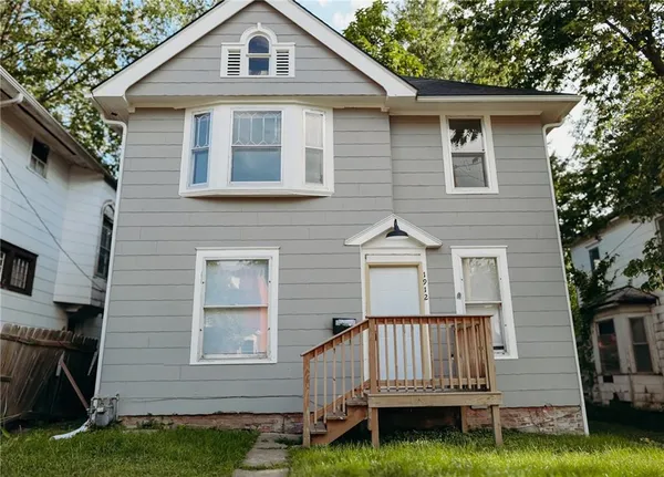 $114,500 | 1912 Faraon Street, St. Joseph, MO 64501