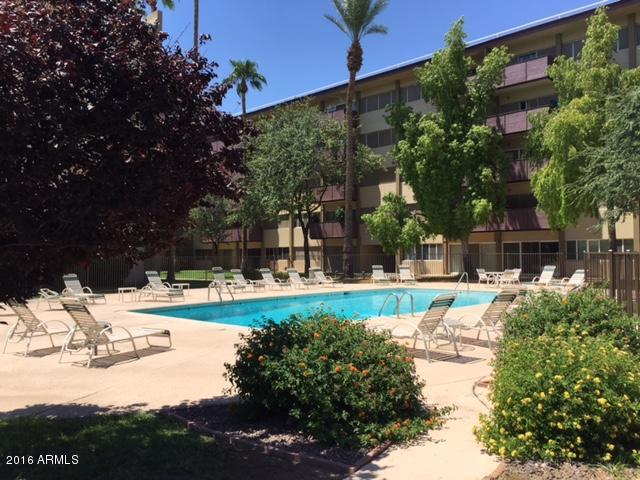 355 East Thomas Road, Unit B104 Phoenix, AZ 85012 - Photo 9 of 14 Community Pool