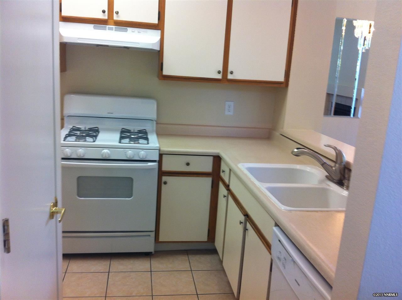 4076 Leeward Court Reno, NV 89502 - Photo 3 of 8 Photo 3