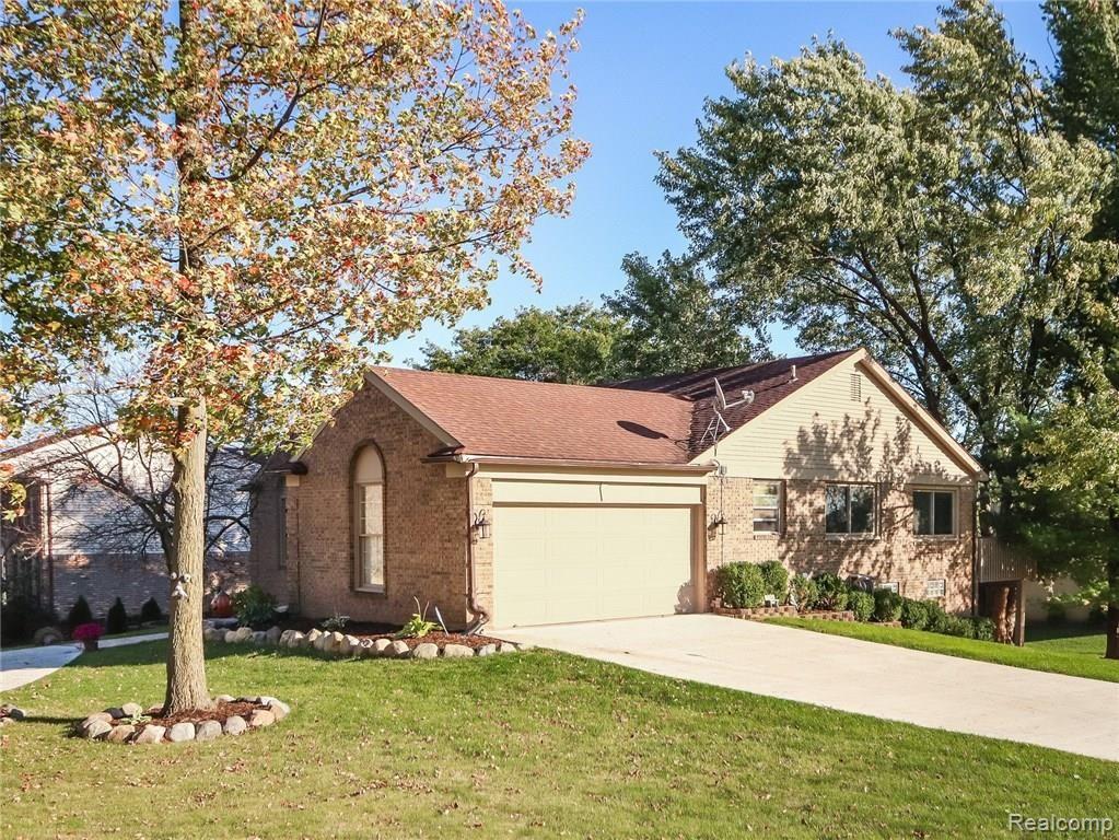 36837 Chesapeake Road Farmington Hills, MI 48335 - Photo 31 of 35