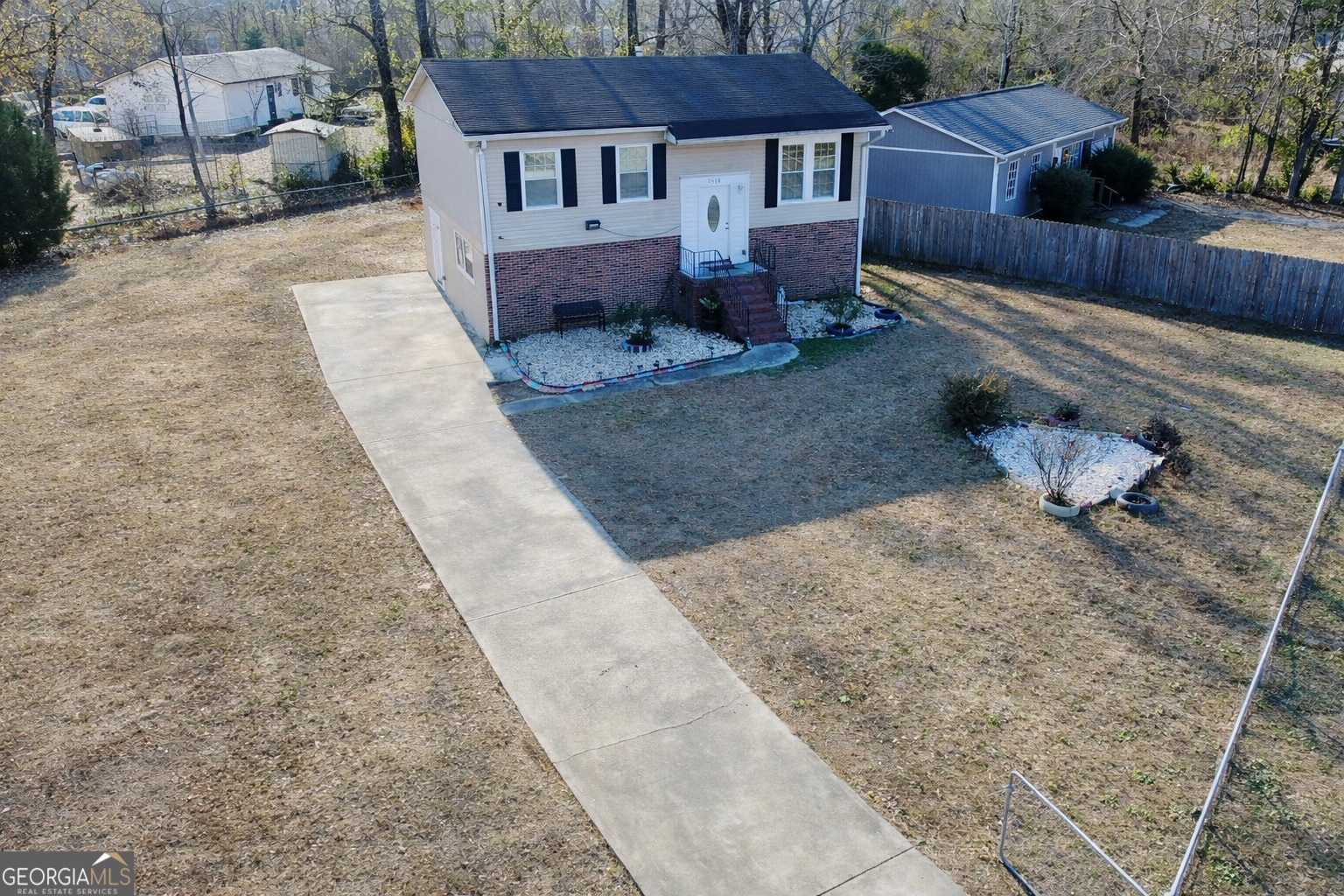 2608 Village Green Lane Macon, GA 31206 - Photo 2 of 26