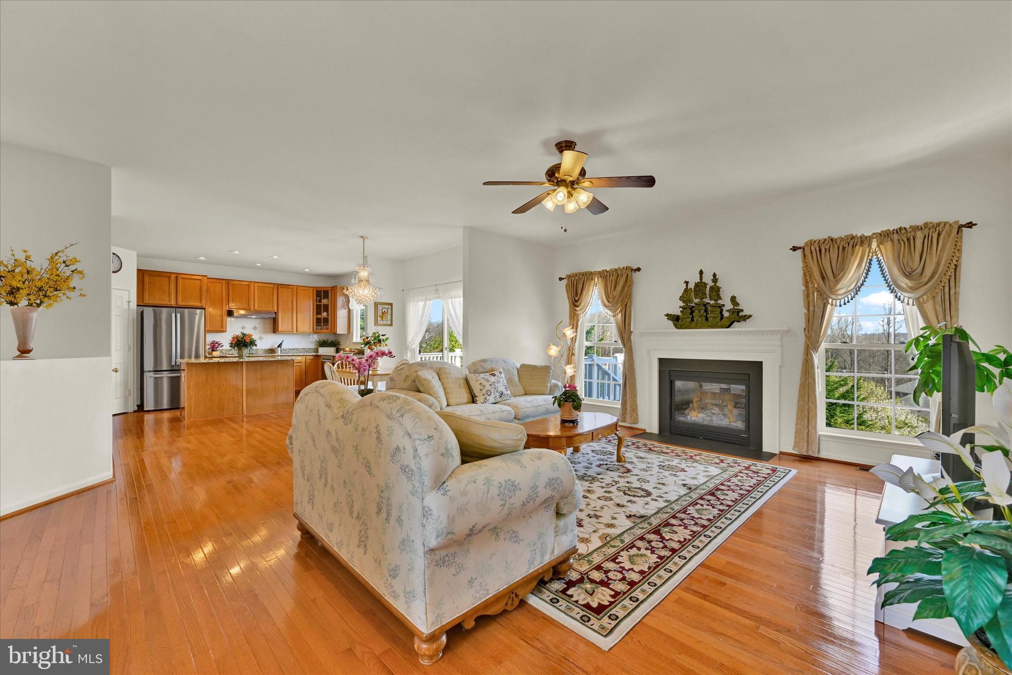 8050 High Castle Road Ellicott City, MD 21043 - Photo 7 of 55 Large Open Family Room
