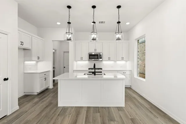 $440,000 | 709 Kerrville Lane, Plano, TX 75075