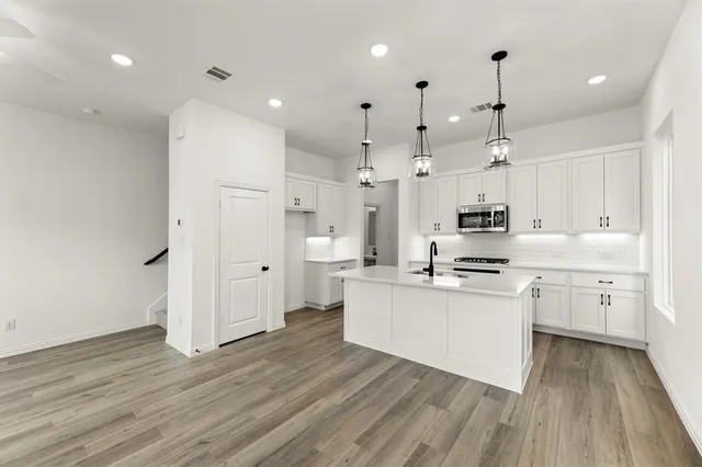 $440,000 | 709 Kerrville Lane, Plano, TX 75075