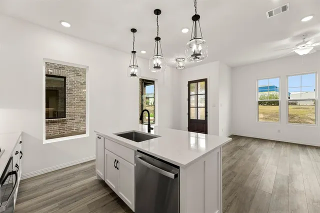 $440,000 | 709 Kerrville Lane, Plano, TX 75075