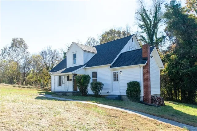 $239,900 | 301 Brown Street, Thomasville, NC 27360