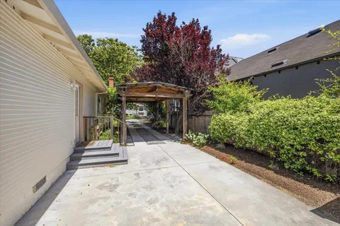 $2,895,000 | 1447 Laguna Avenue, Burlingame, CA 94010