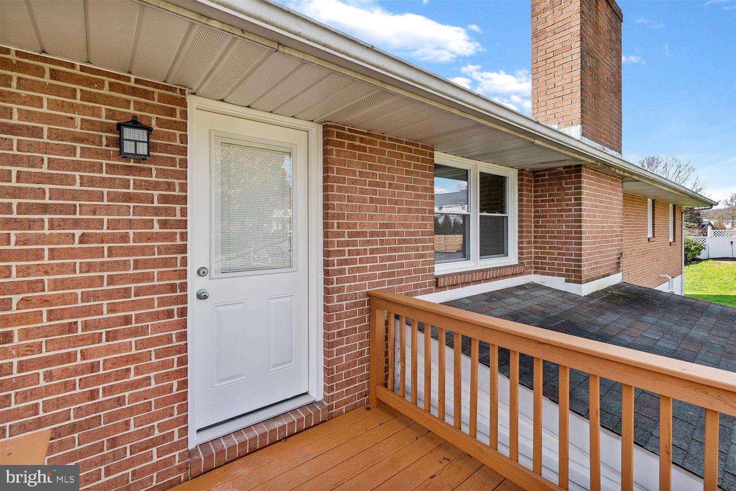 539 Stratford Road Fallston, MD 21047 - Photo 34 of 73 Small Deck/Stairway to yard off Kitchen
