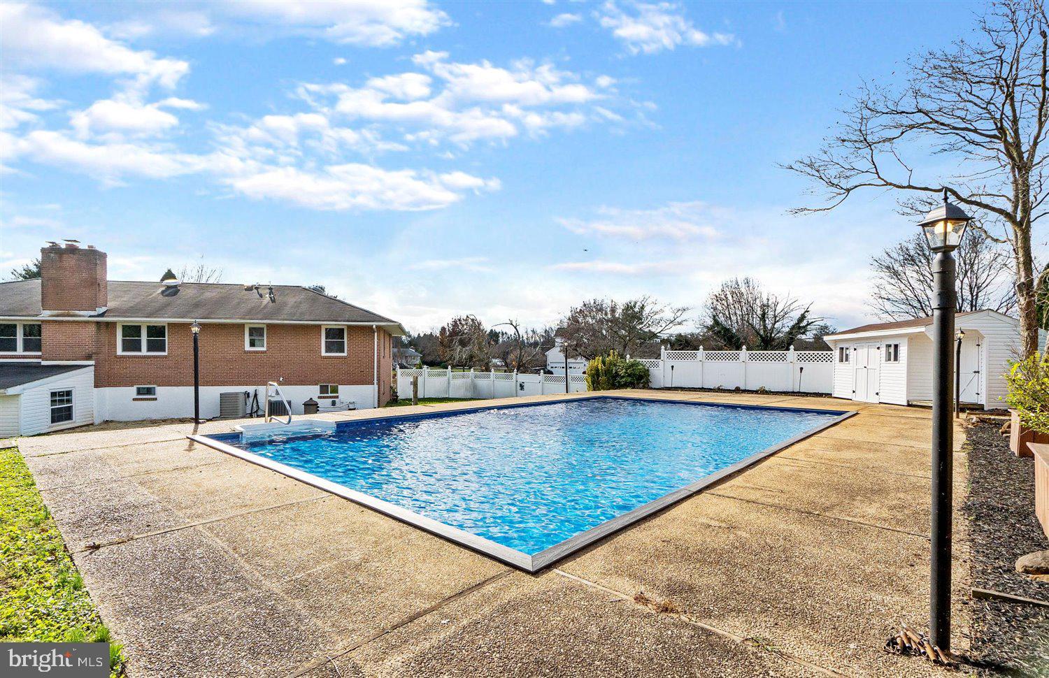 539 Stratford Road Fallston, MD 21047 - Photo 39 of 73 View of Pool