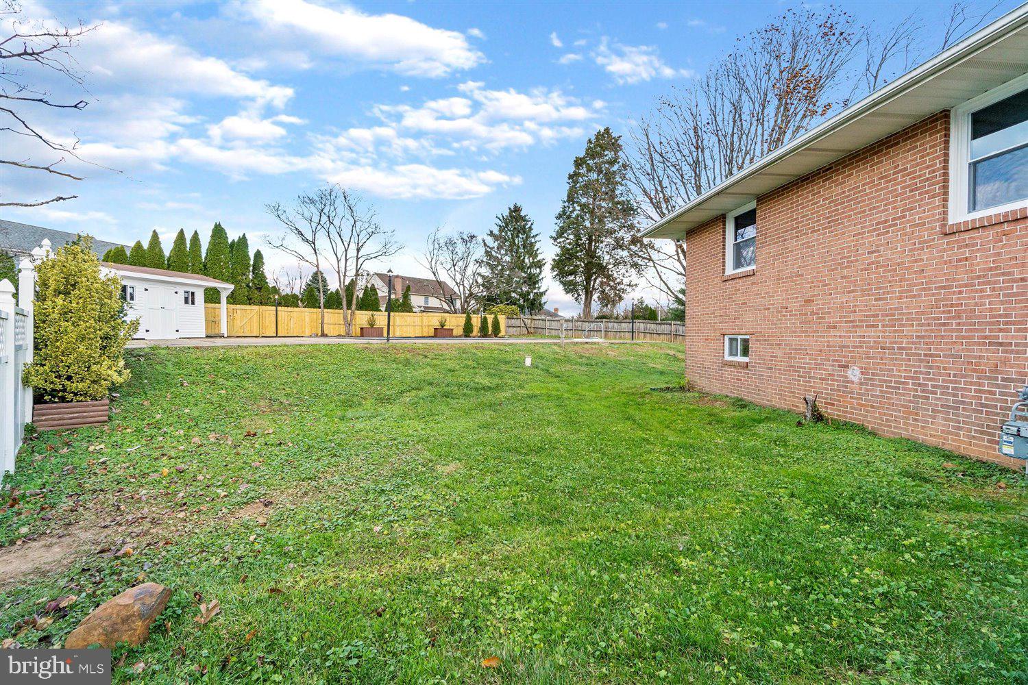 539 Stratford Road Fallston, MD 21047 - Photo 42 of 73 Side of home/yard