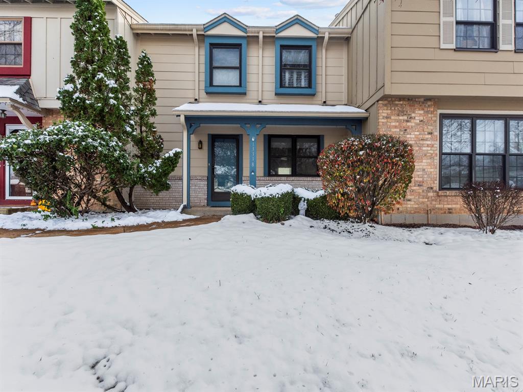 13338 Hiddendale Lane Ballwin, MO 63021 - Photo 1 of 32