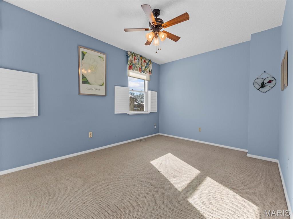 13338 Hiddendale Lane Ballwin, MO 63021 - Photo 11 of 27