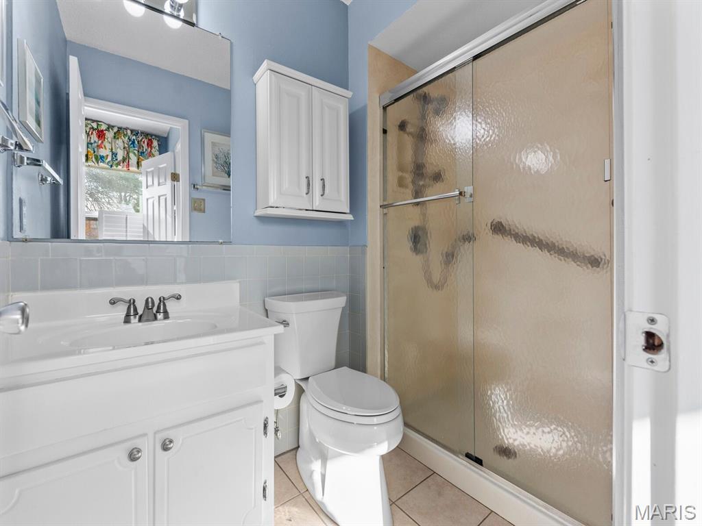 13338 Hiddendale Lane Ballwin, MO 63021 - Photo 12 of 32