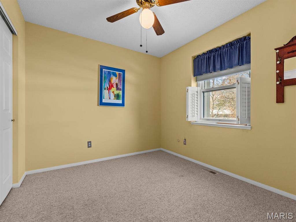 13338 Hiddendale Lane Ballwin, MO 63021 - Photo 15 of 27