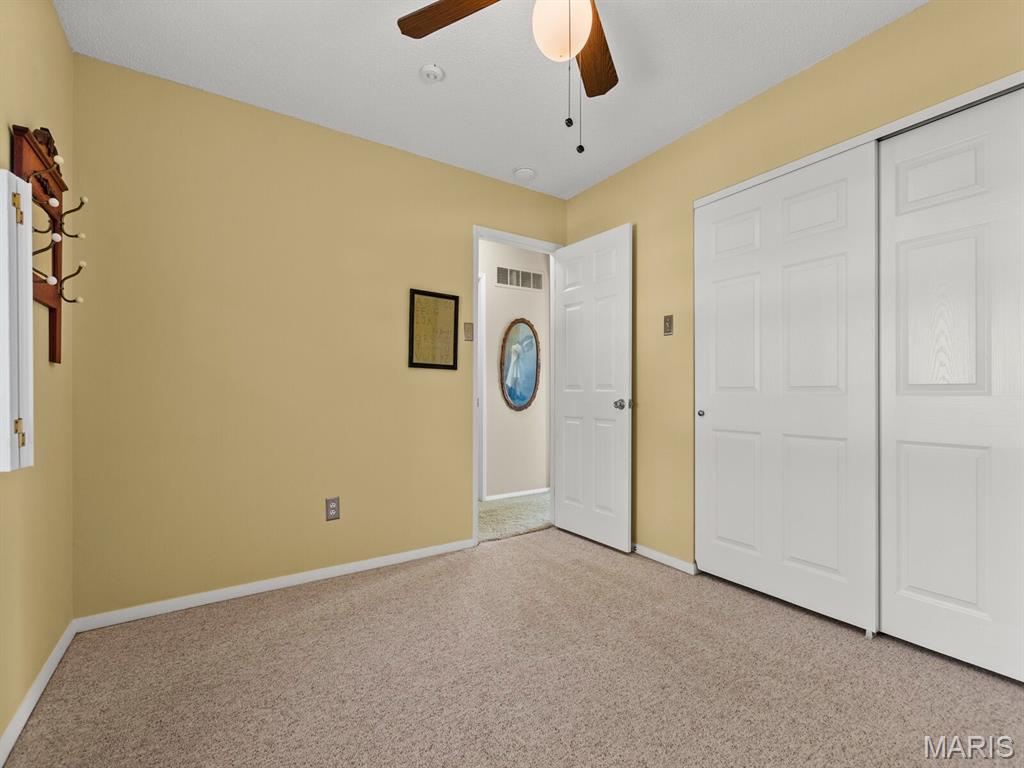 13338 Hiddendale Lane Ballwin, MO 63021 - Photo 16 of 27