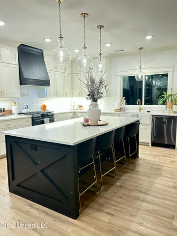 $850,000 | 114 McGeehee Road, Senatobia, MS 38668