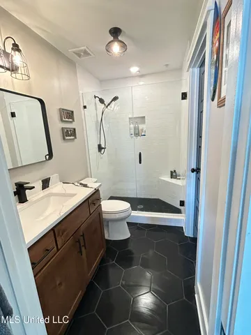 $850,000 | 114 McGeehee Road, Senatobia, MS 38668