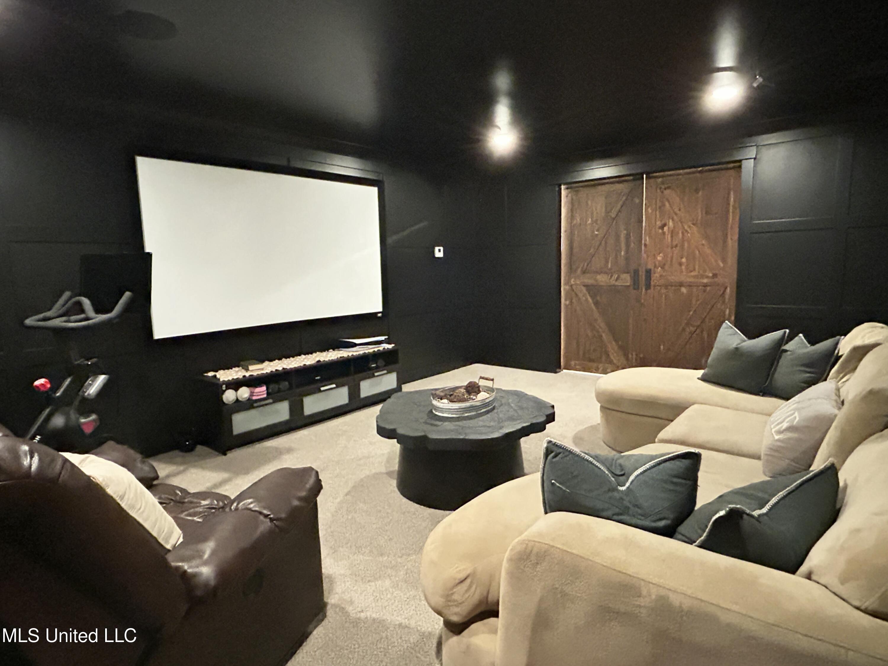 114 McGeehee Road Senatobia, MS 38668 - Photo 45 of 53 Space for a platform