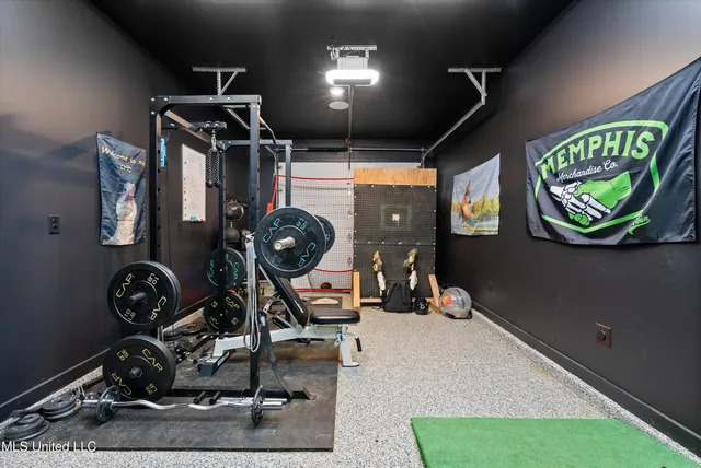 $850,000 | 114 McGeehee Road, Senatobia, MS 38668