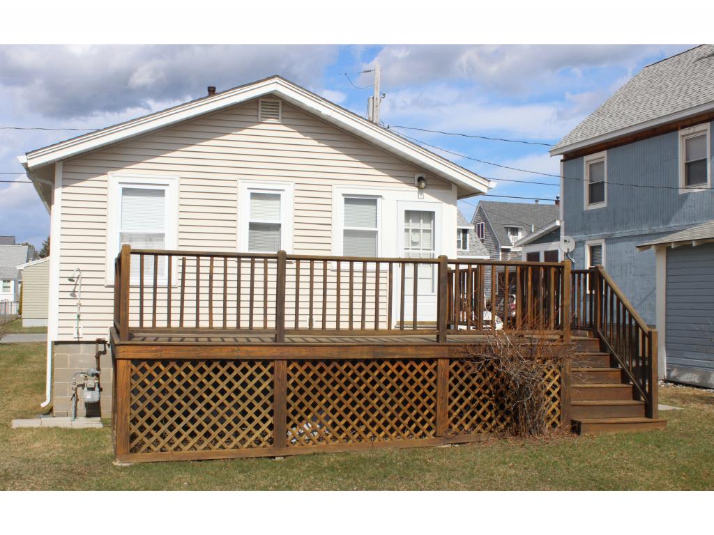5 8th Street Hampton, NH 03842 - Photo 2 of 17