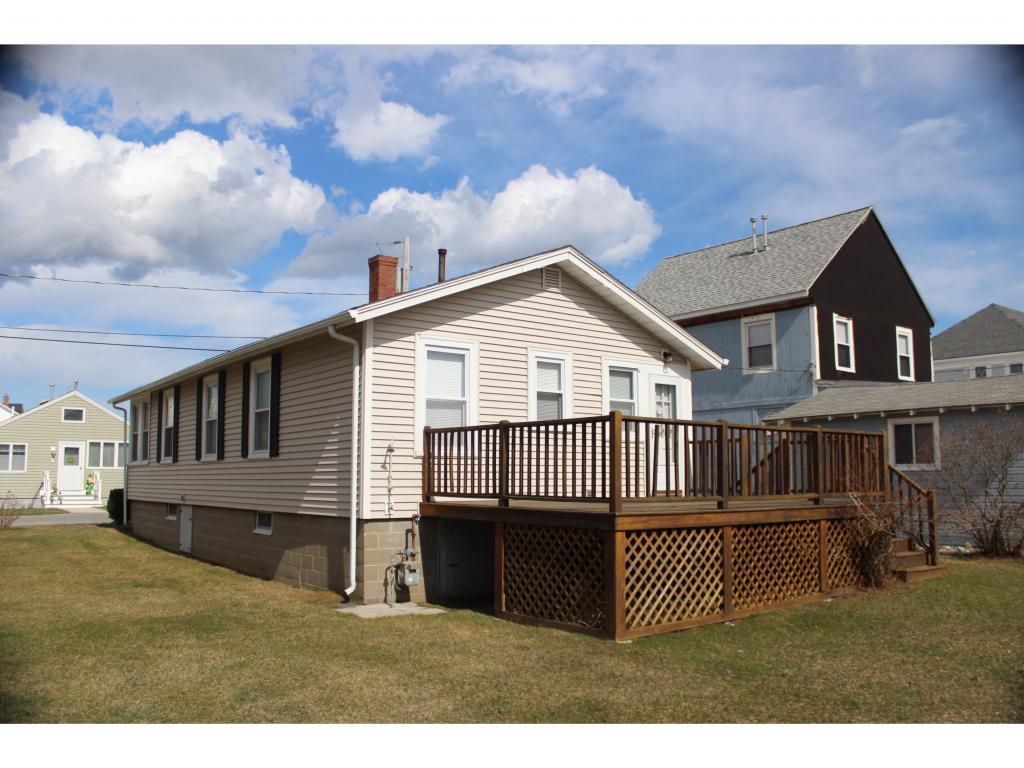 5 8th Street Hampton, NH 03842 - Photo 3 of 17