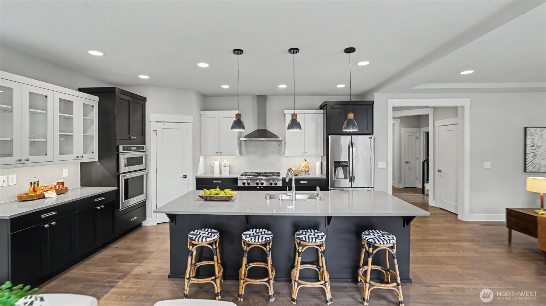 221 Shadow Avenue Northeast Renton, WA 98059 - Photo 11 of 31 Gallery Image 11