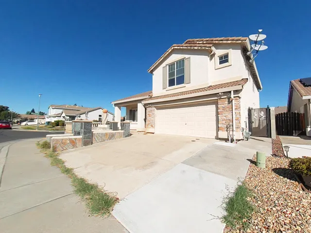 $619,500 | 5925 Livorno Way, Elk Grove, CA 95757