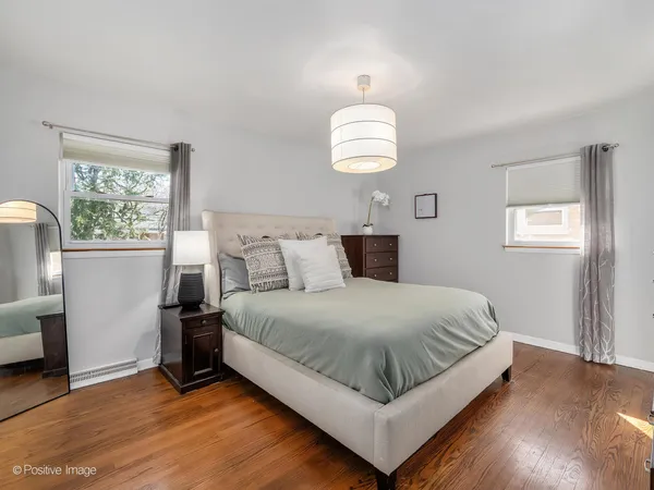 $565,000 | 392 East St Charles Road, Elmhurst, IL 60126