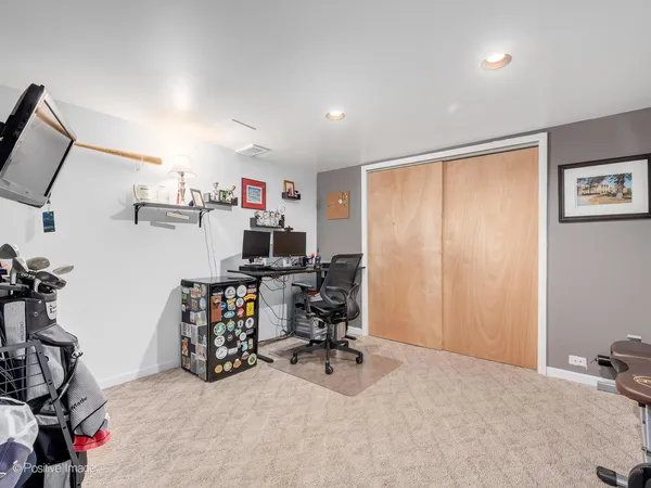 $565,000 | 392 East St Charles Road, Elmhurst, IL 60126