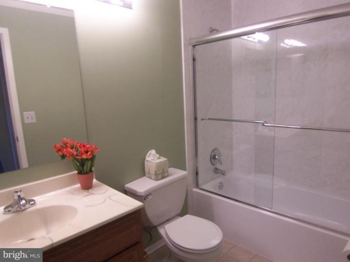 11705 Summerchase Circle, Unit 11705D Reston, VA 20194 - Photo 2 of 24 Bath #1