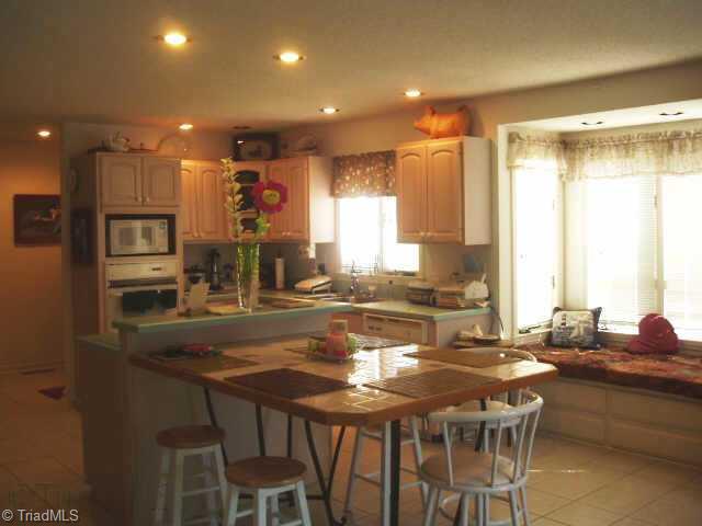 1899 Waterford Pointe Road Lexington, NC 27292 - Photo 3 of 8 Other. Kitchen