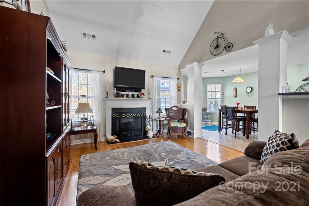 663 Winding Branch Road Rock Hill, SC 29732 - Photo 8 of 36 Gallery Image 8