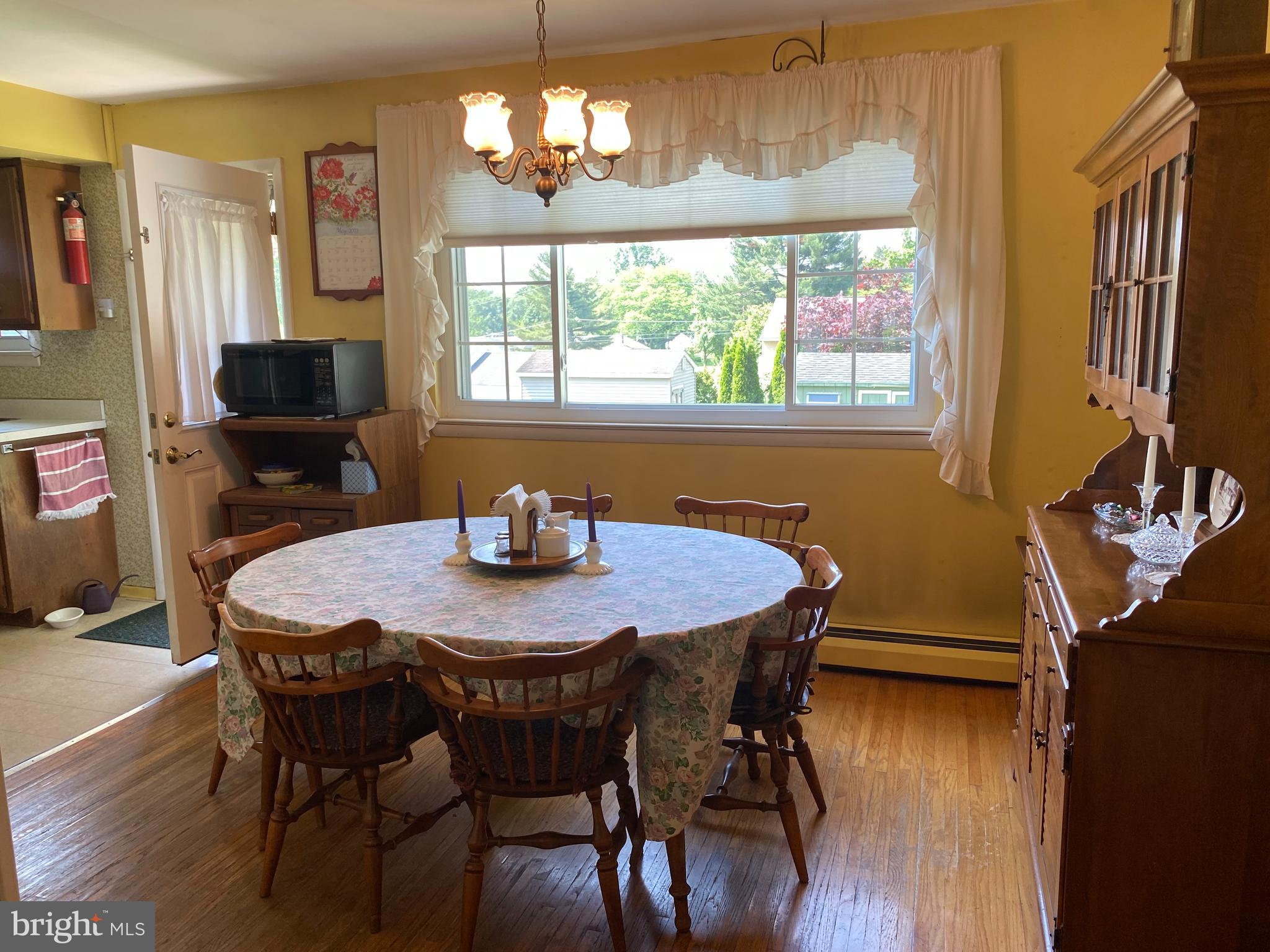 607 Lisa Road Norristown, PA 19403 - Photo 8 of 24 Gallery Image 8